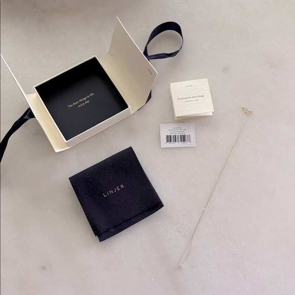 Linjer Diamond Pendant Necklace - Johanne - Picture 1 of 6